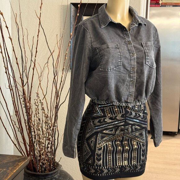 EXPRESS Gold&Silver Sequins over Black Spandex MINI SKIRT - Picture 7 of 9